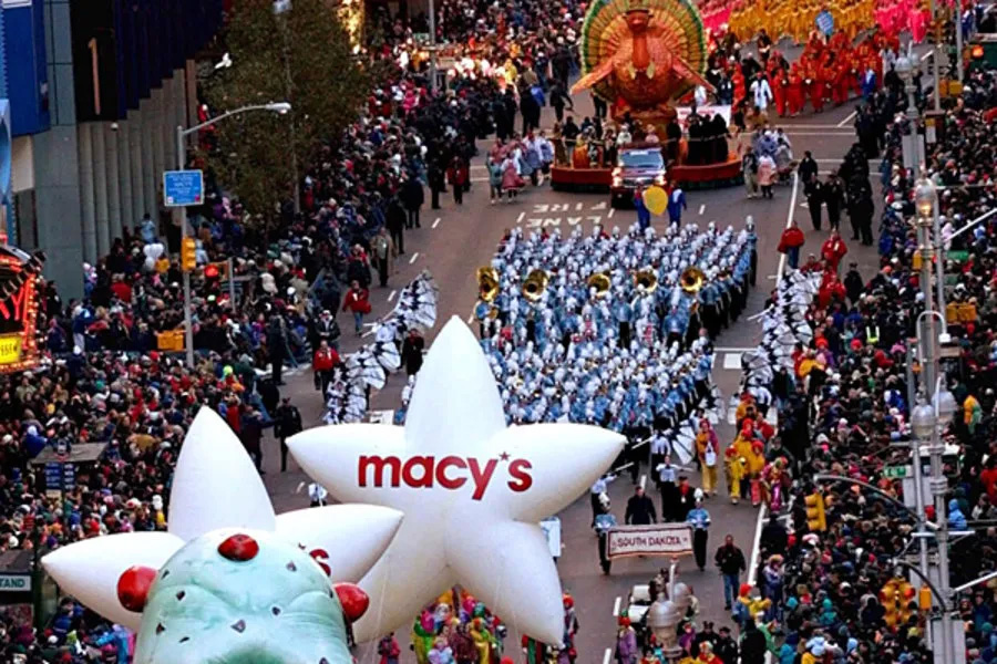感恩节传统,Amazon,Best Buy,Walmart,Macy's,Cosco